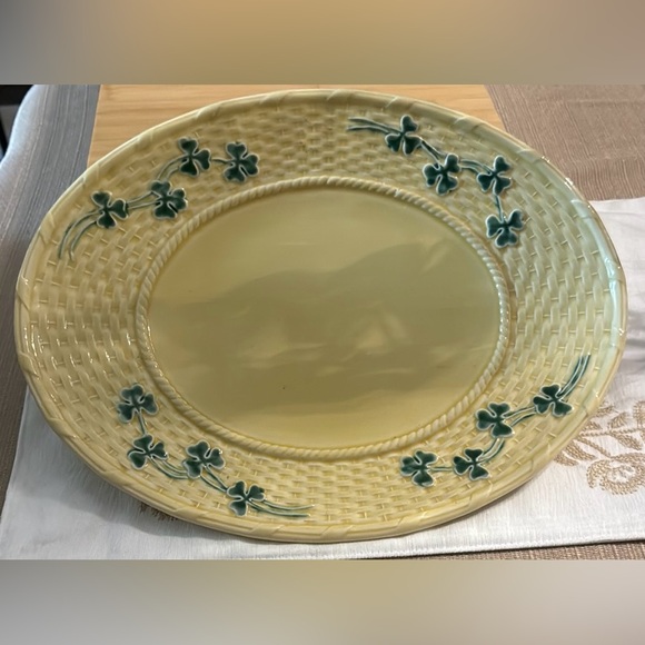 Oval Platter with Green Floral Design - Picture 1 of 2
